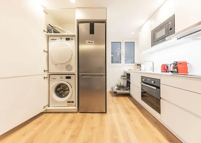 Bravissimo Afra, 2-bedroom Apartman Girona