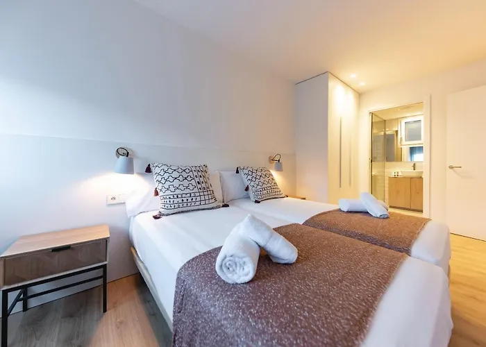 Bravissimo Afra, 2-bedroom Apartman Girona