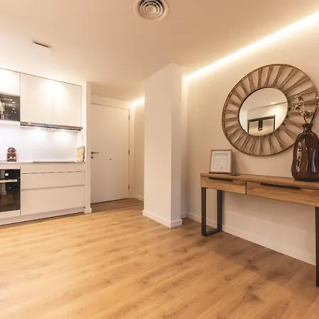 Apartament Bravissimo Afra, 2-bedroom Girona